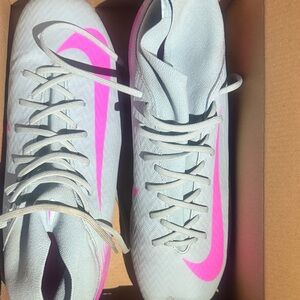 Nike New Soccer Superfly Cleats Athletic Shoes in Pink and Gray Box